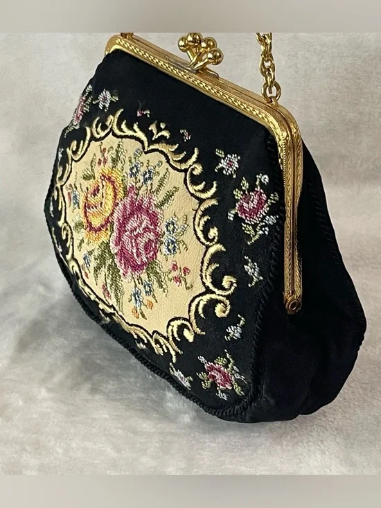 Amazing vintage embroidered tapestry purse, mini gold chain - Picture 2 of 13